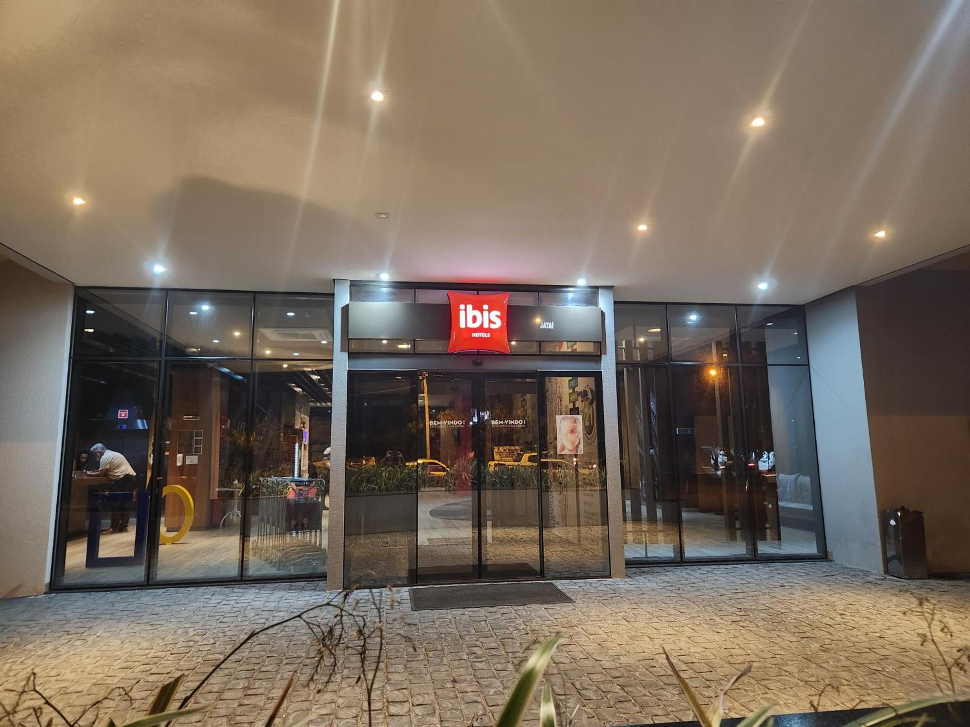 ibis Jatai Hotel Bagian luar foto